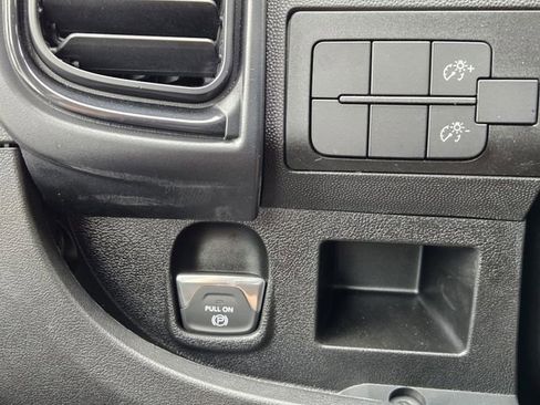 Used 2025 RAM ProMaster 2500 FWD image 24