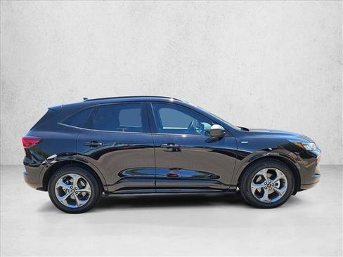 Used 2023 Ford Escape ST-Line w/ Tech Pack #1 FWD image 4