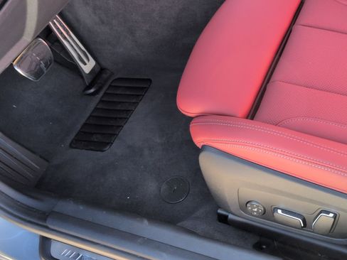 New 2026 BMW 330i Sedan w/ M Sport Package image 17