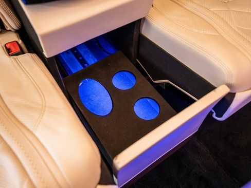 Used 2020 Mercedes-Benz Metris Passenger image 50