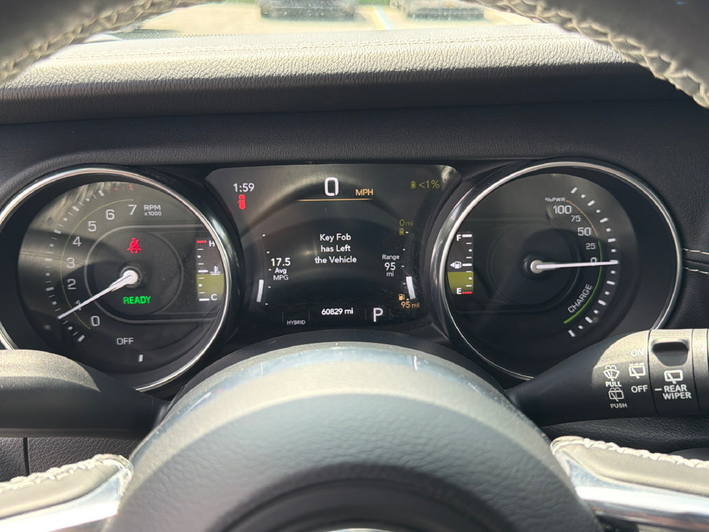 Used 2022 Jeep Wrangler Unlimited Sahara w/ Safety Group AWD/4WD image 24