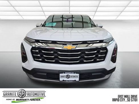 Used 2026 Chevrolet Equinox LT w/ Convenience Package II AWD/4WD image 9