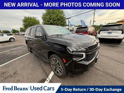 Used 2023 Chevrolet Suburban RST w/ Luxury Package AWD/4WD image 19