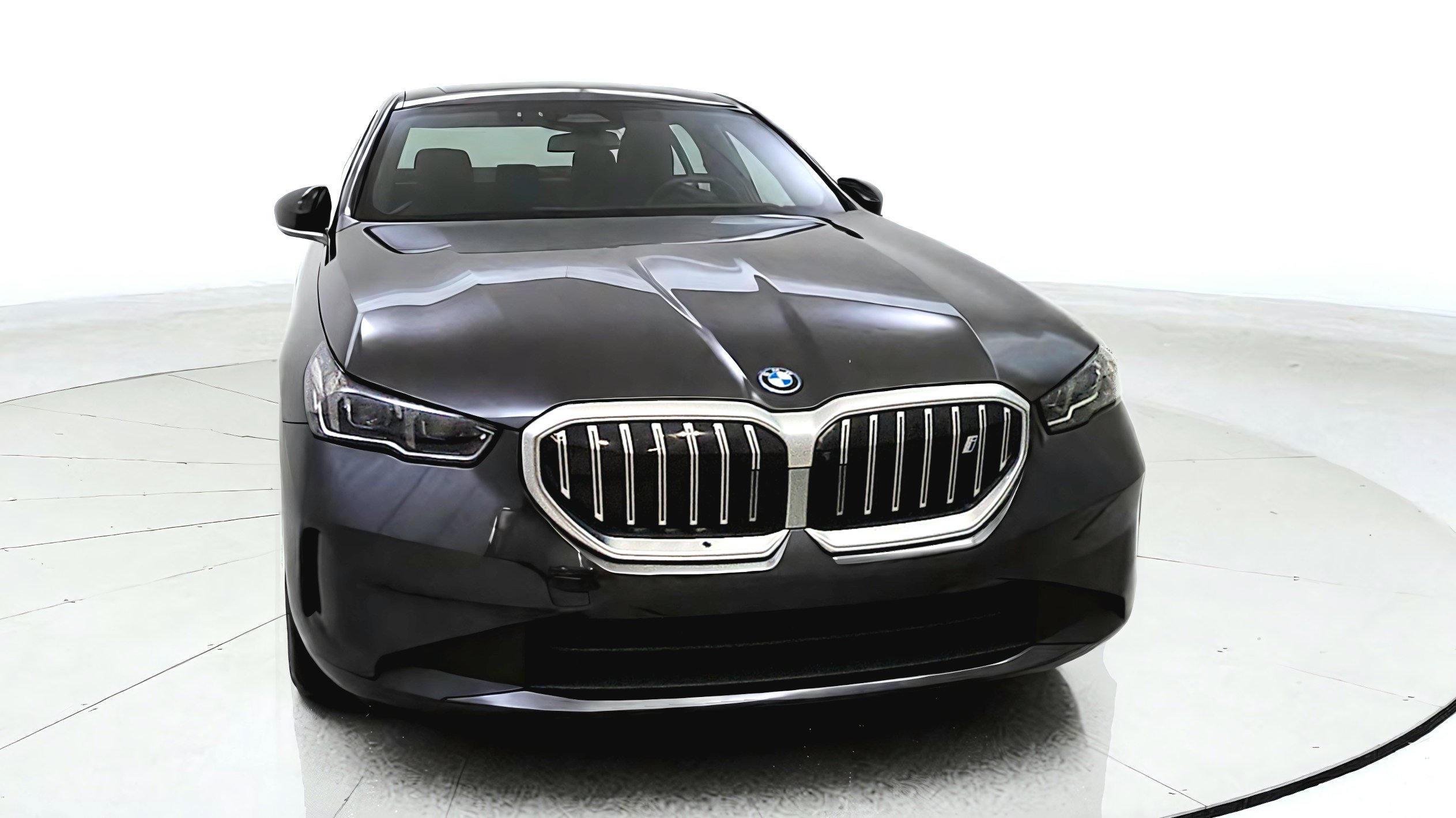 Used 2024 BMW i5 eDrive40i RWD image 2