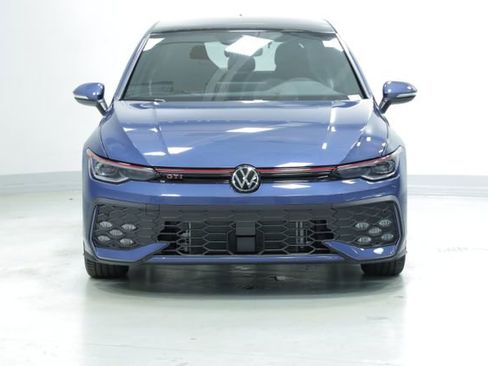 New 2026 Volkswagen GTI SE image 2