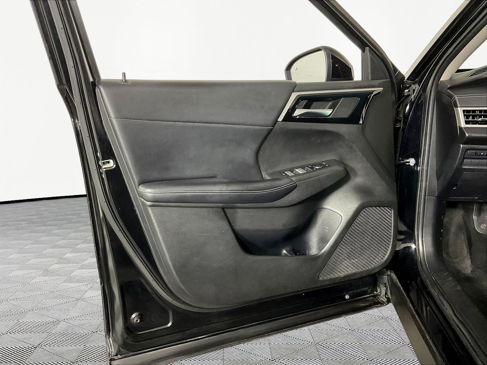 Used 2022 Mitsubishi Outlander SE AWD/4WD image 20