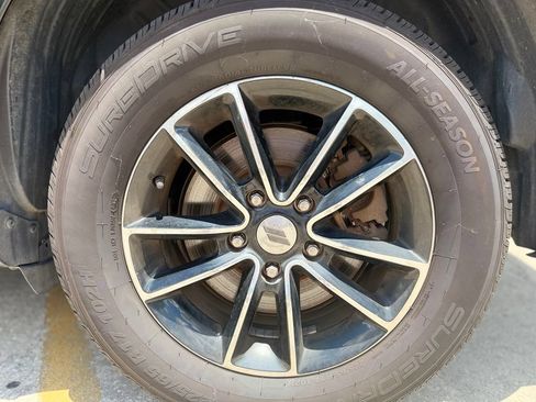 Used 2018 Dodge Journey SE w/ Blacktop Package FWD image 9