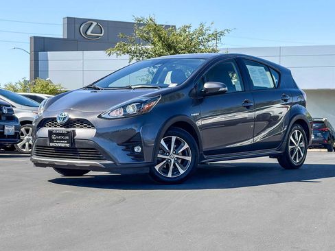 Used 2018 Toyota Prius C Four FWD image 2