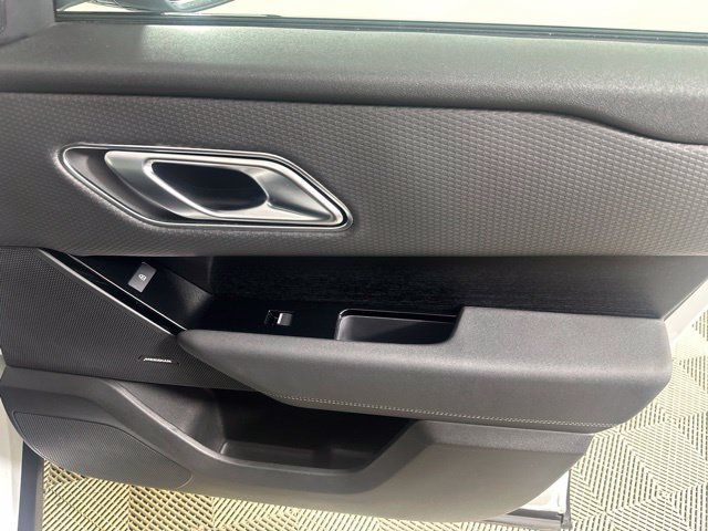 Used 2023 Land Rover Range Rover Velar S AWD/4WD image 25