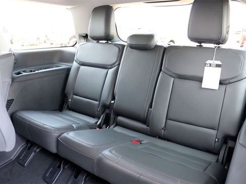 New 2025 Ford Expedition Active image 23