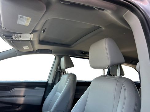 Used 2022 Honda Odyssey EX-L image 11