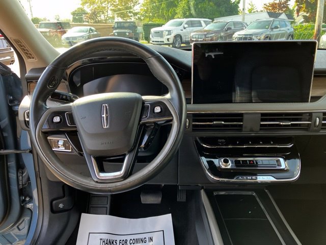 Used 2023 Lincoln Corsair Reserve AWD/4WD image 15