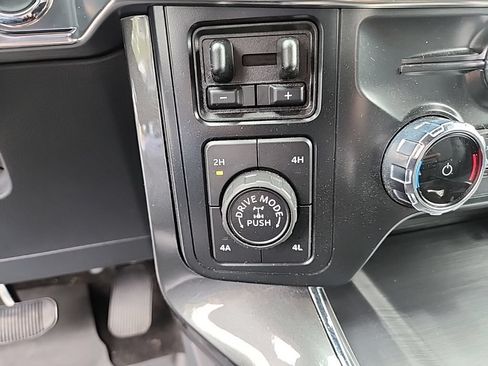 Used 2022 Ford F150 Lariat w/ Equipment Group 502A High AWD/4WD image 25