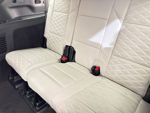 New 2025 Cadillac Escalade ESV Sport Platinum image 12