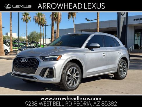 Used 2023 Audi Q5 2.0T Premium w/ Convenience Package AWD/4WD image 1