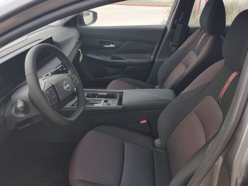 New 2026 Nissan Sentra SR w/ Floor Mat Package FWD image 22