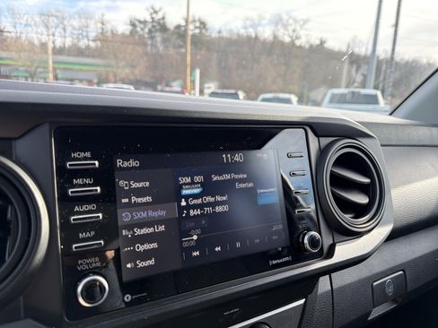 Used 2020 Toyota Tacoma SR image 19