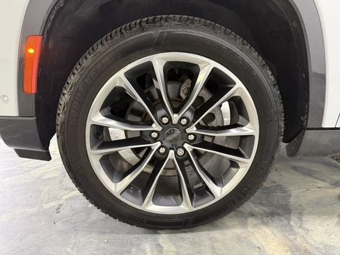 Used 2022 Jeep Wagoneer Series III w/ Premium Group I image 32