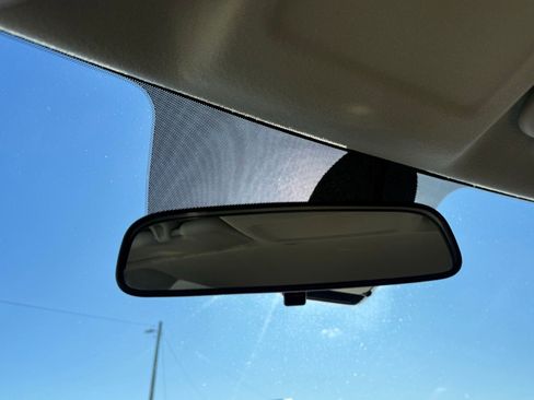 Used 2021 Hyundai Venue SE image 41