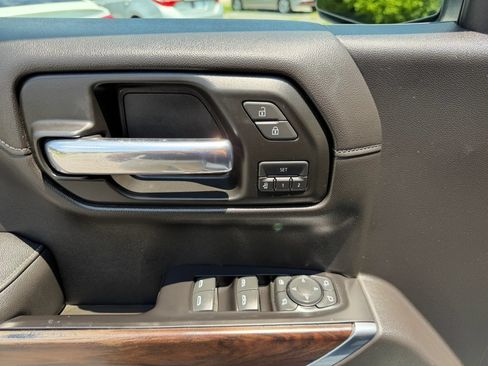 Used 2019 GMC Sierra 1500 SLT w/ SLT Premium Package AWD/4WD image 42