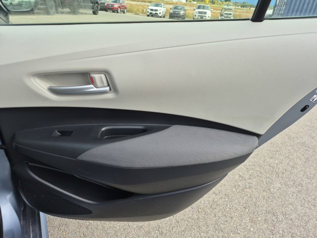 Used 2021 Toyota Corolla LE w/ Carpet Mat Package (TMS) FWD image 15