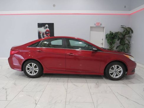 Used 2014 Hyundai Sonata GLS w/ Popular Equipment Group 2 FWD image 2