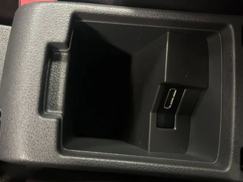 Used 2015 Volkswagen Jetta SEL FWD image 15