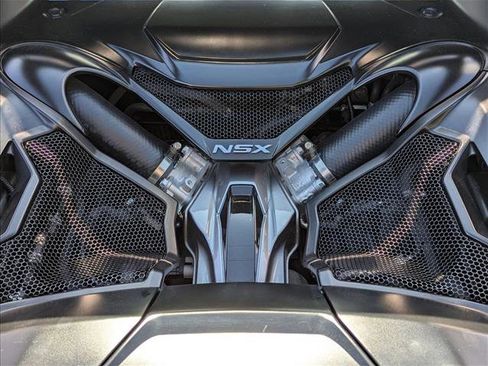 Used 2017 Acura NSX image 8