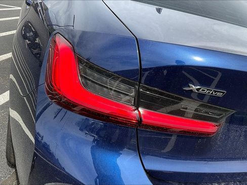 Used 2020 BMW 330i xDrive Sedan w/ Driving Assistance Package AWD/4WD image 23