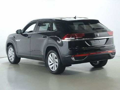 Used 2023 Volkswagen Atlas Cross Sport SE AWD/4WD image 40