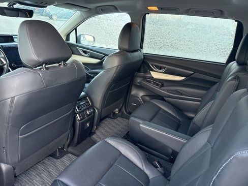Used 2022 Subaru Ascent Limited w/ Technology Package image 11