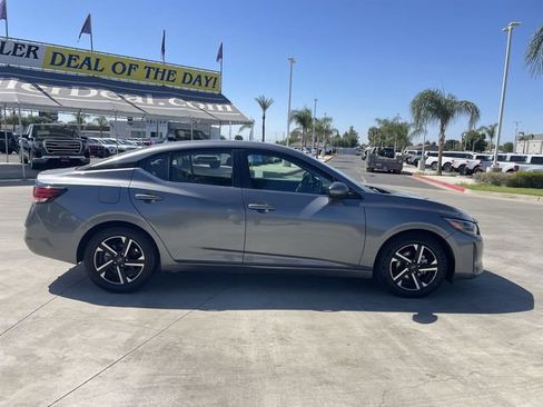 Used 2024 Nissan Sentra SV FWD image 9