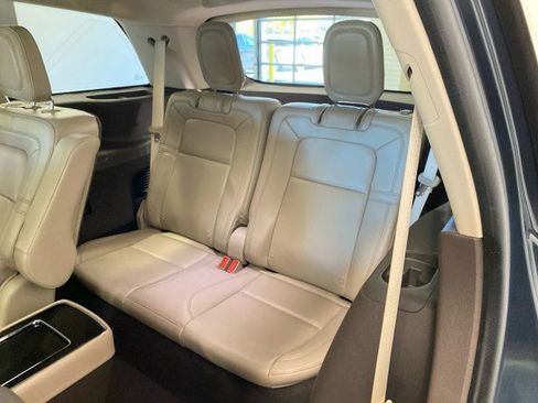 Certified 2023 Lincoln Aviator Reserve w/ Equipment Group 201A image 11