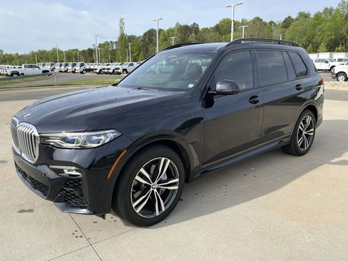 Used 2019 BMW X7 xDrive50i w/ M Sport Package image 32