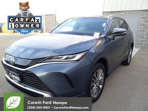 Used 2023 Toyota Venza XLE image 7