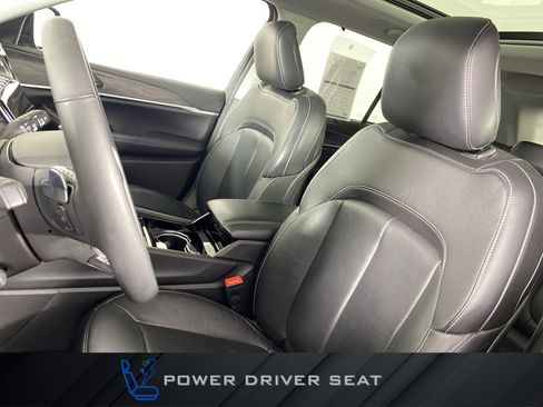 Used 2022 Jeep Grand Cherokee Limited 4xe w/ Luxury Tech Group II image 17