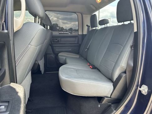 Used 2018 RAM 1500 Express w/ Express Value Package AWD/4WD image 25