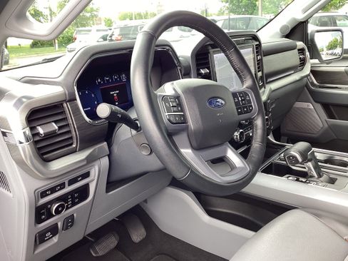 Used 2024 Ford F150 Lariat image 11