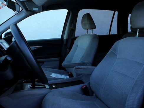 Used 2018 Honda Pilot LX image 11