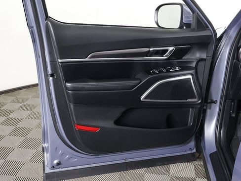 Used 2024 Kia Telluride S w/ S Sunroof Package image 25