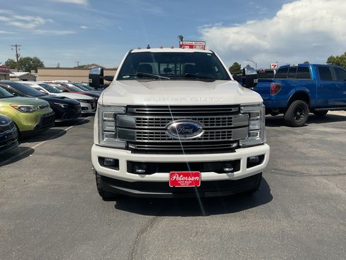 Used 2019 Ford F350 Platinum w/ Platinum Ultimate Package AWD/4WD image 3