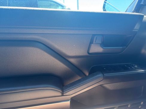 Used 2025 Toyota 4Runner SR5 RWD image 18