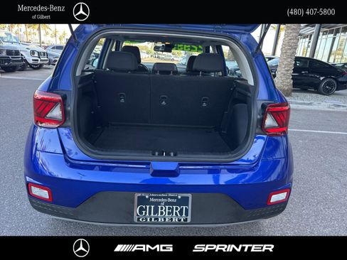Used 2025 Hyundai Venue SEL FWD image 5