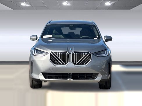 Used 2026 BMW X3 xDrive30 w/ Premium Package image 6