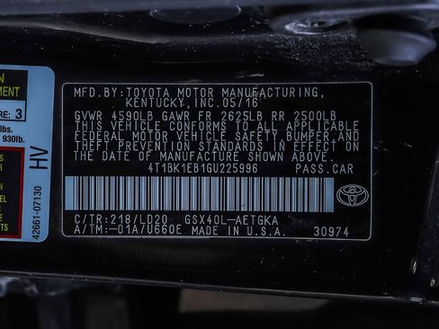 Used 2016 Toyota Avalon XLE image 29