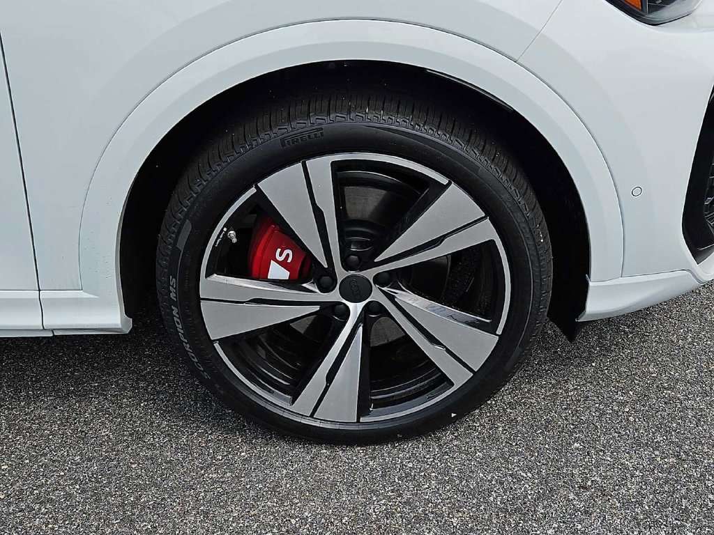 New 2026 Audi SQ5 Premium Plus AWD/4WD image 3