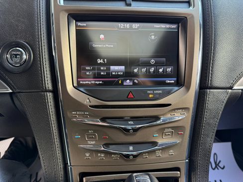 Used 2013 Lincoln MKX AWD image 29