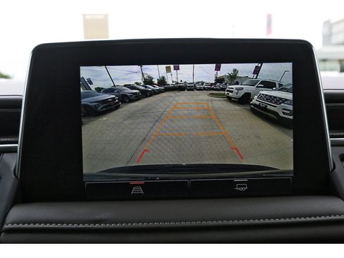 Used 2023 GMC Yukon XL SLT RWD image 25