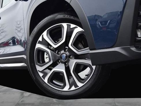 Used 2024 Subaru Ascent Limited w/ Technology Package image 3