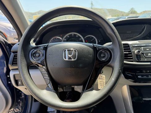 Used 2017 Honda Accord LX image 8